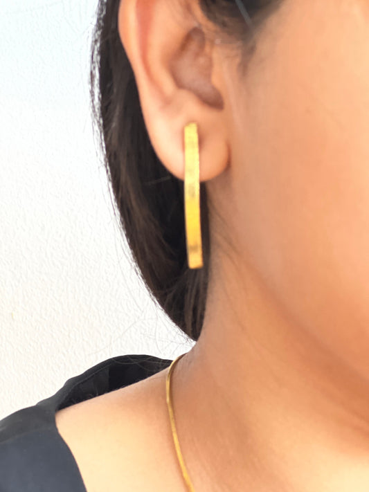 Slight Curved Bar Stud – side view | Raavi Jewelry