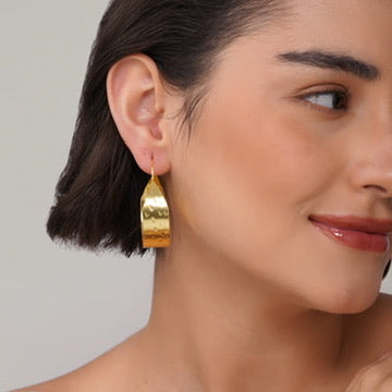 Hammered Square Hoop Earrings – side view | Raavi Jewelry
