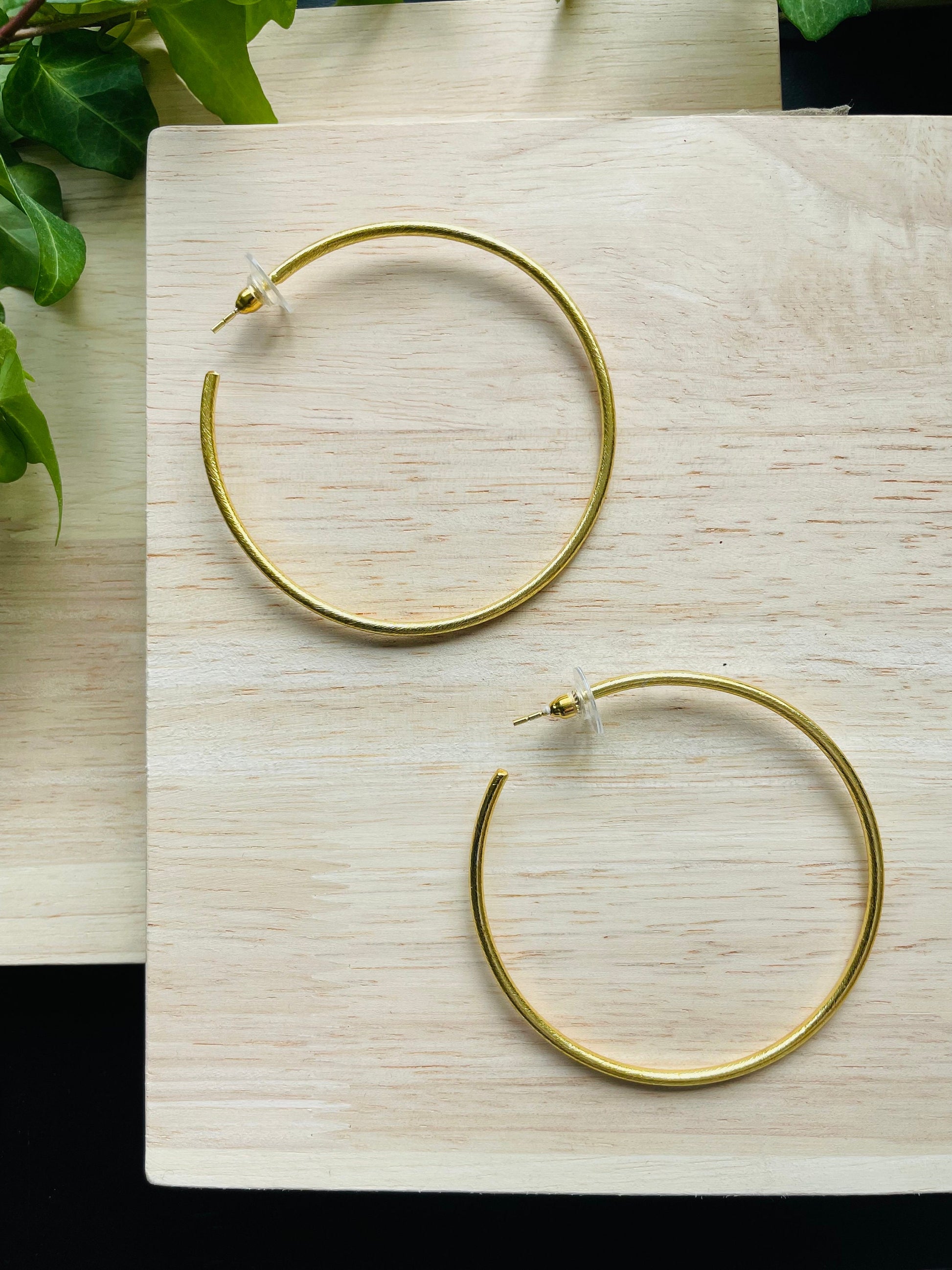 Hoop Earrings – detail close-up | Raavi Jewelry