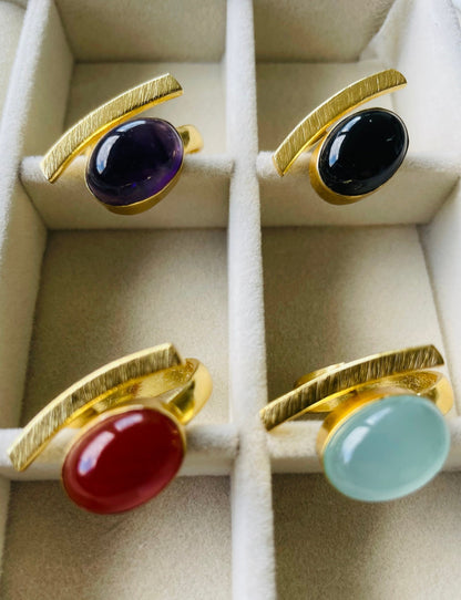 Adjustable Onyx Ring – detail close-up | Raavi Jewelry