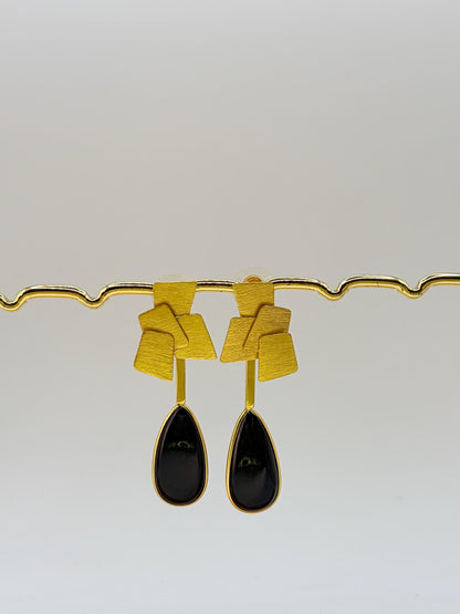 Onyx Stone Earrings – side view | Raavi Jewelry