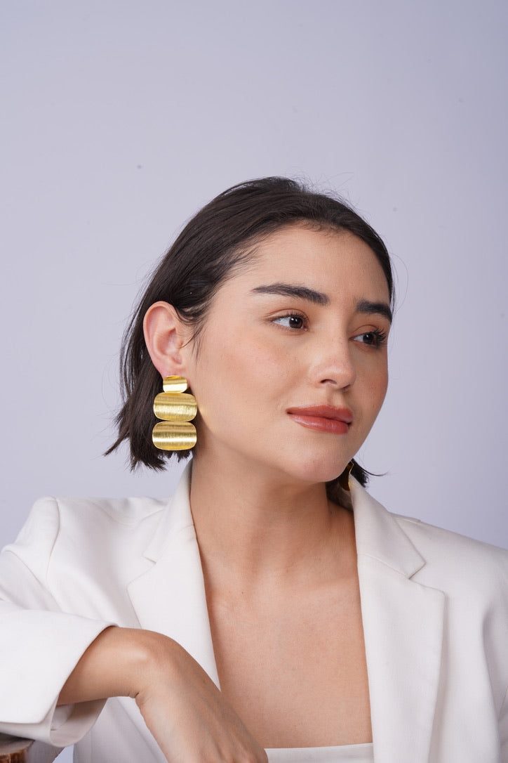 Stacked Disc Earrings – side view | Raavi Jewelry
