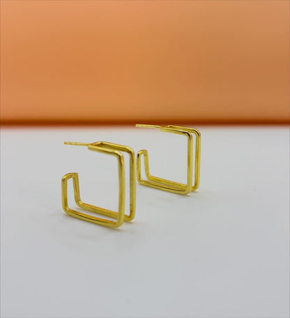 Square hoops – detail close-up | Raavi Jewelry