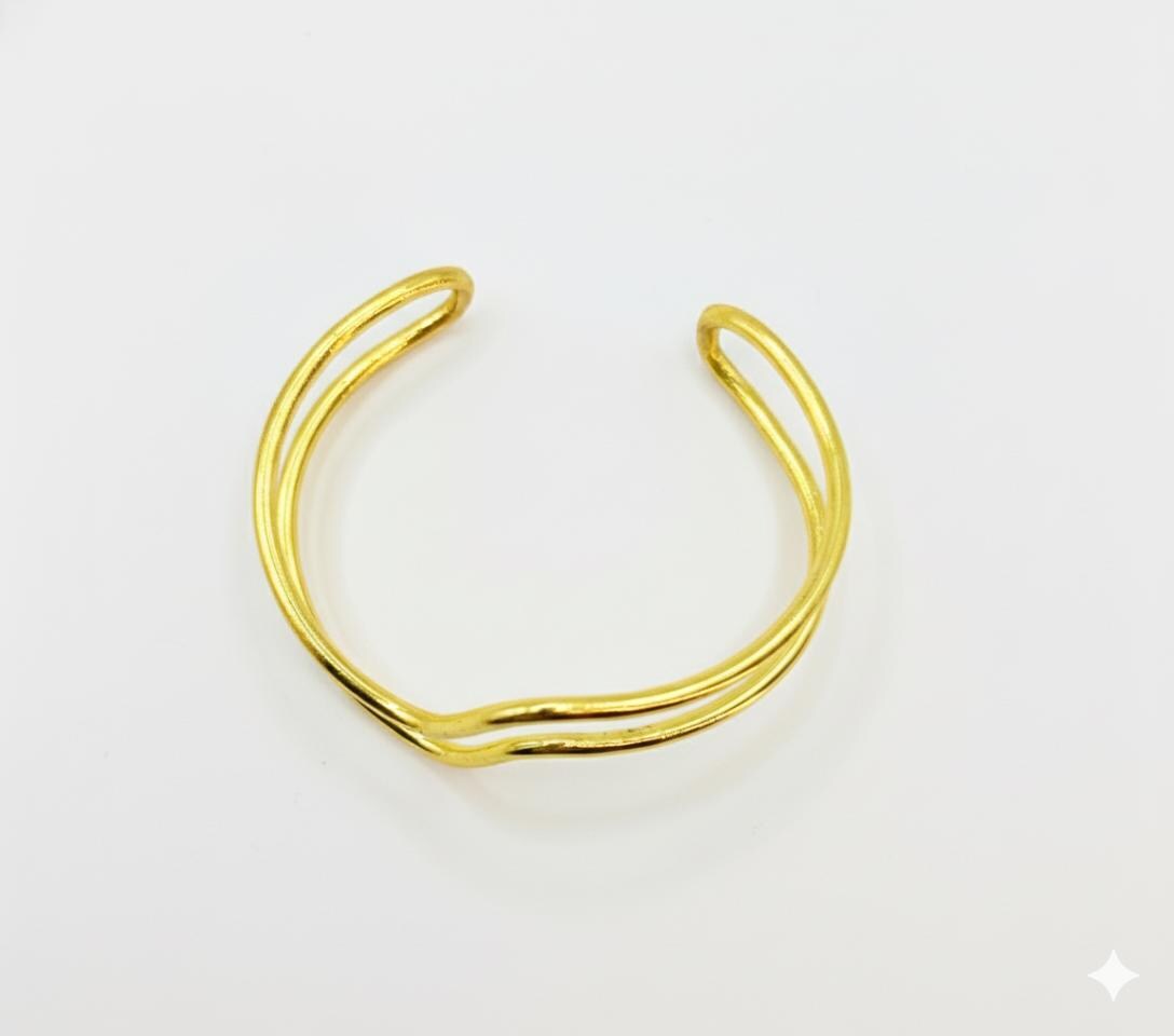 Minimalist Bracelet – view 6 | Raavi Jewelry