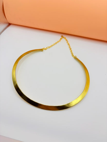 Brass Gold Choker – worn on model | Raavi Jewelry