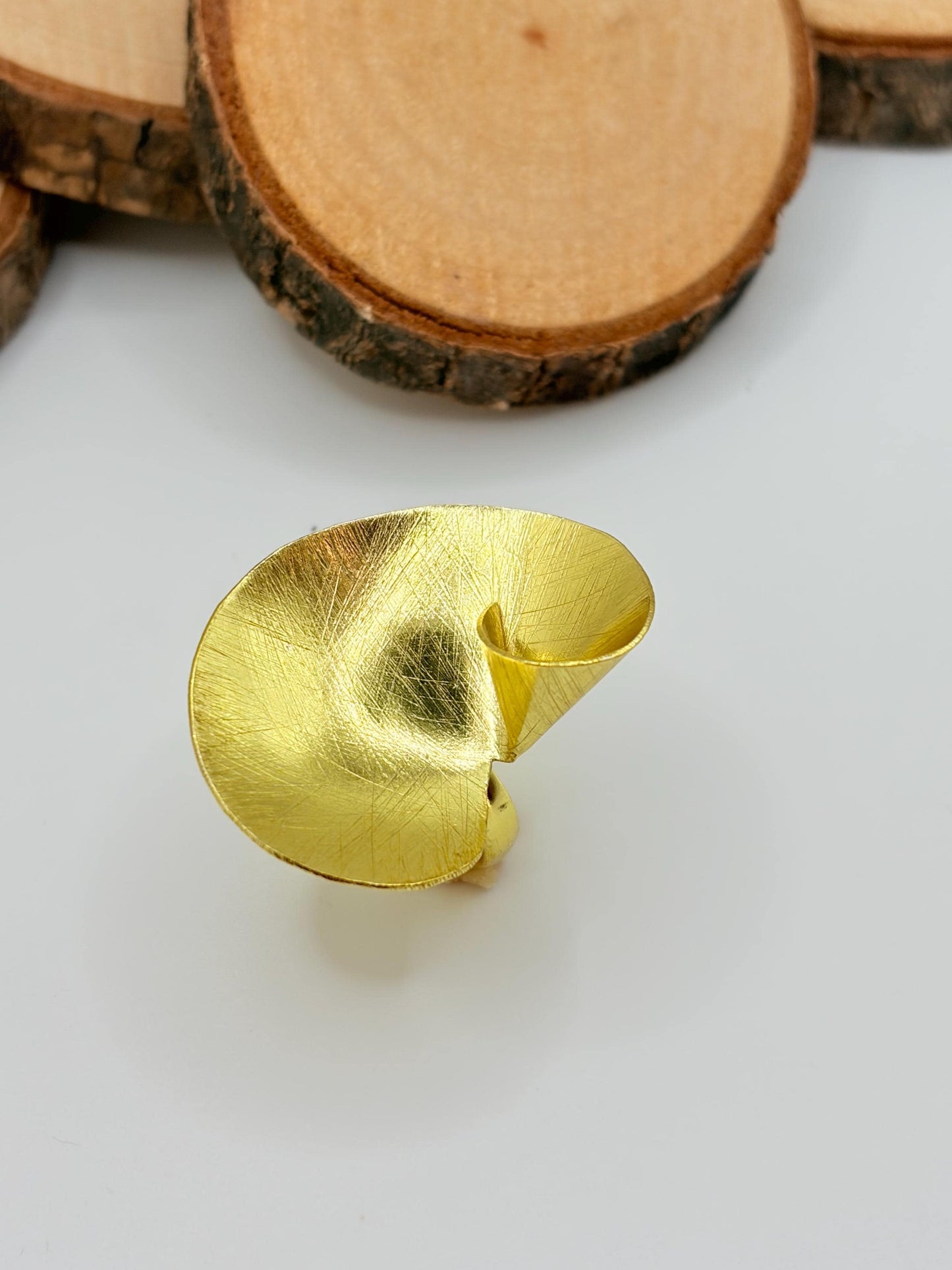 Floral Cocktail Ring – handmade gold-plated brass ring, nickel-free | Raavi Jewelry