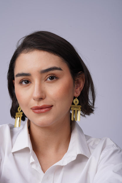 "Lumière Cascade" Earrings – detail close-up | Raavi Jewelry