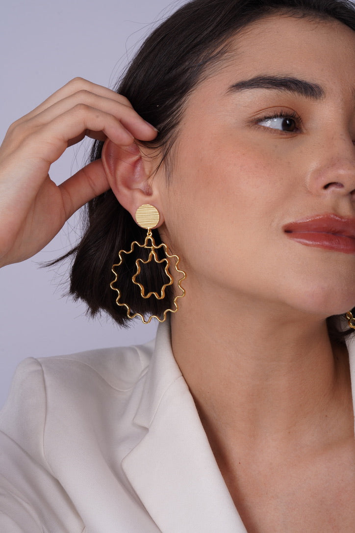 Wavy Hoop Earrings – detail close-up | Raavi Jewelry
