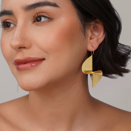 Sculptural Gold Twist Drop Earrings
