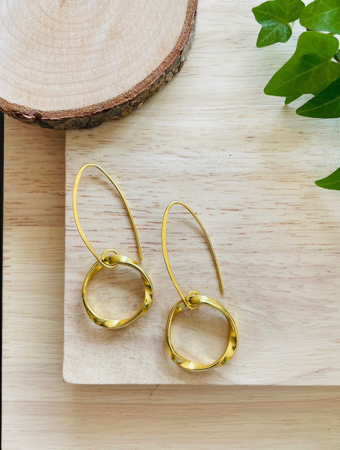 Circle Earwire Earrings – detail close-up | Raavi Jewelry